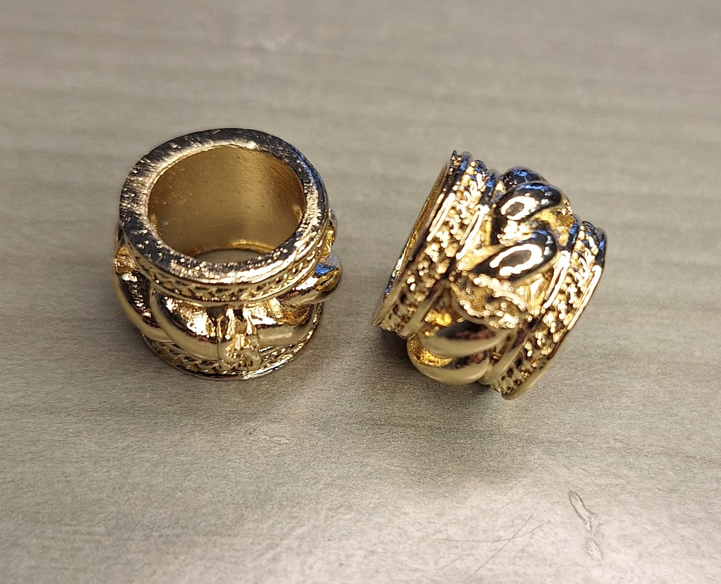 Pendants gold color 1317 mm