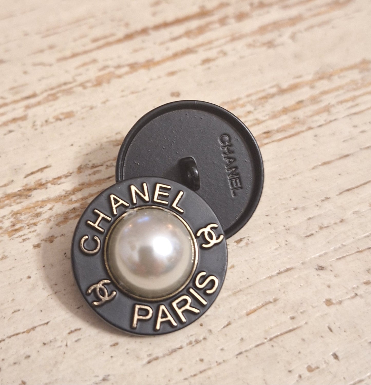 Buttons stamped - black, Gold, pearls. 23 mm