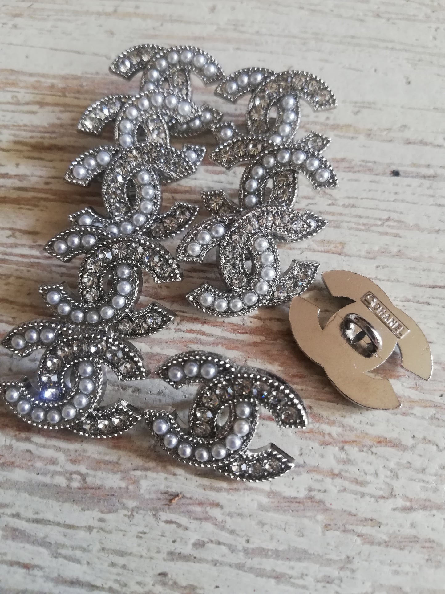 1 Buttons Silver&pearl& zircon 16/22 mm