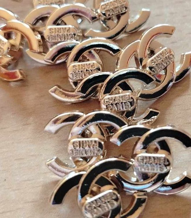 Buttons gold 14/18 mm