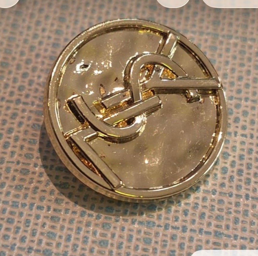 Buttons 23 mm