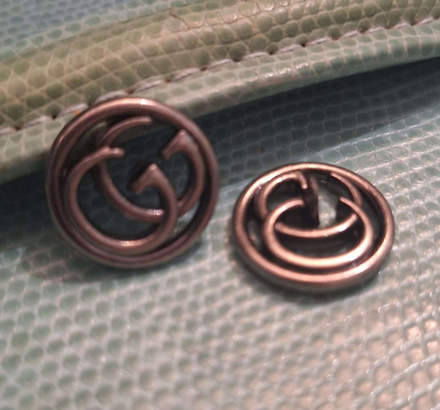 Buttons, metal gray. 18 mm