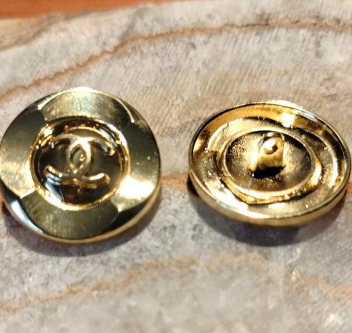 Buttons gold 24 mm