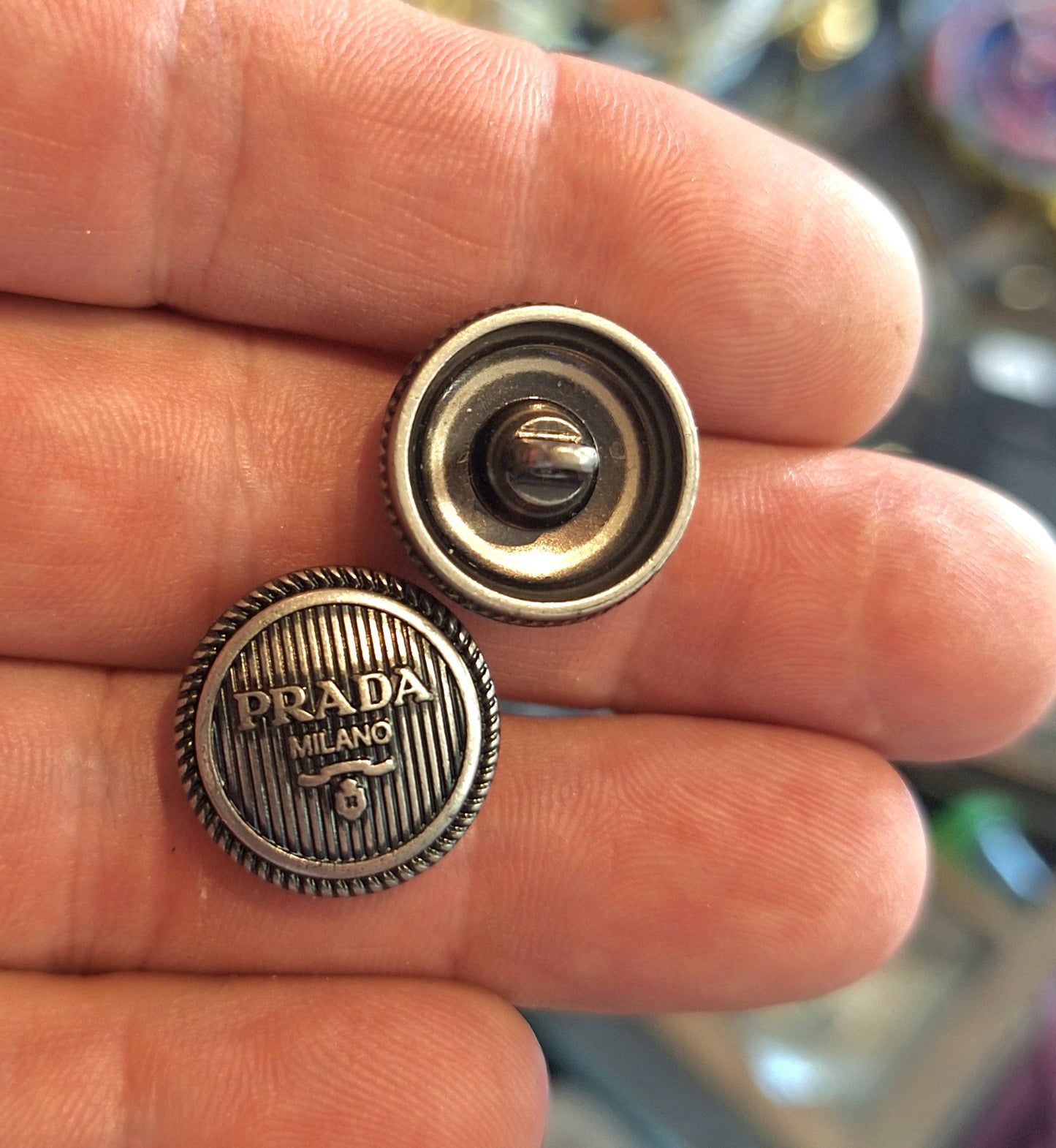 Buttons Prada 18 mm Gray silver