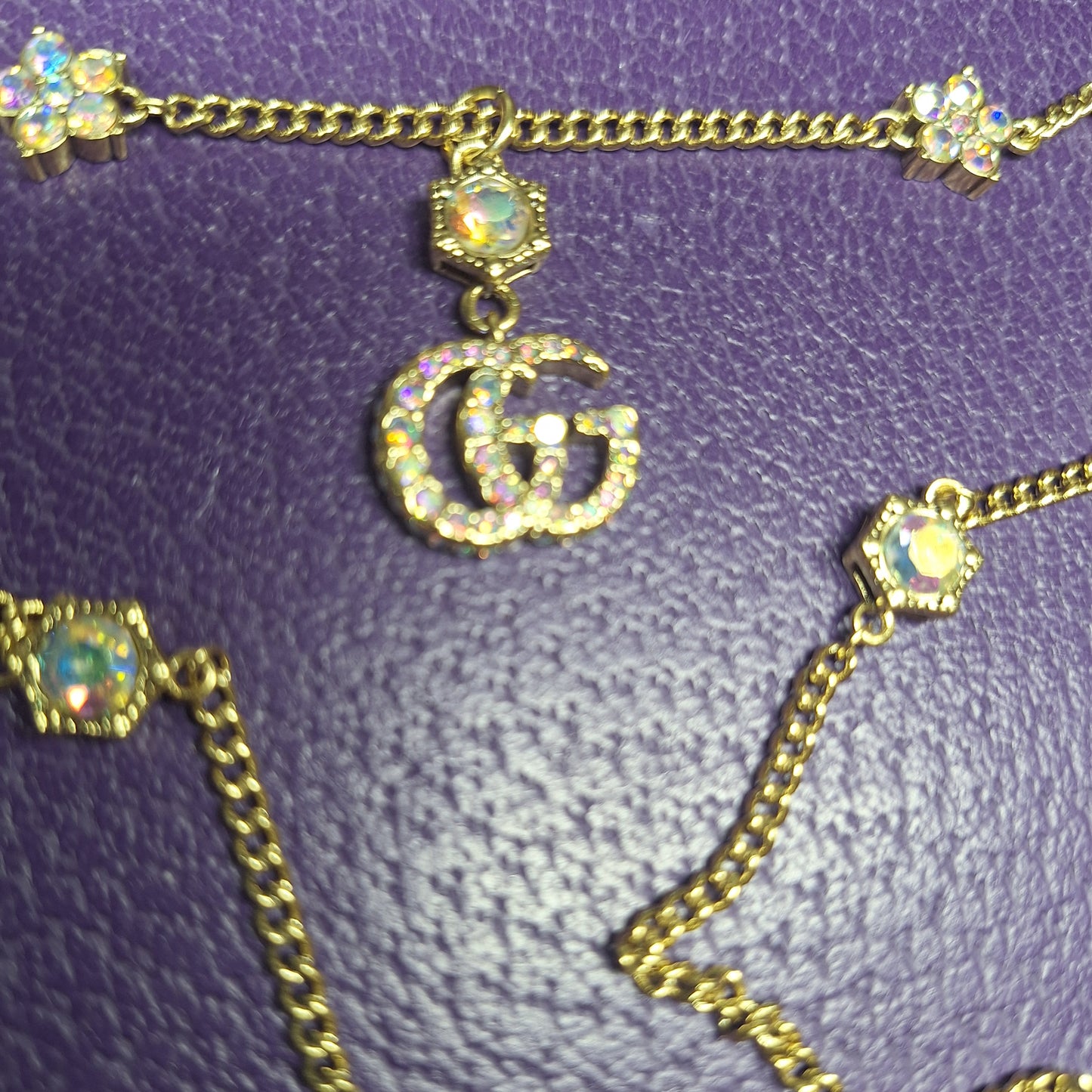 Necklace gold color, multicolor zircon, stamped, 39+5 cm.