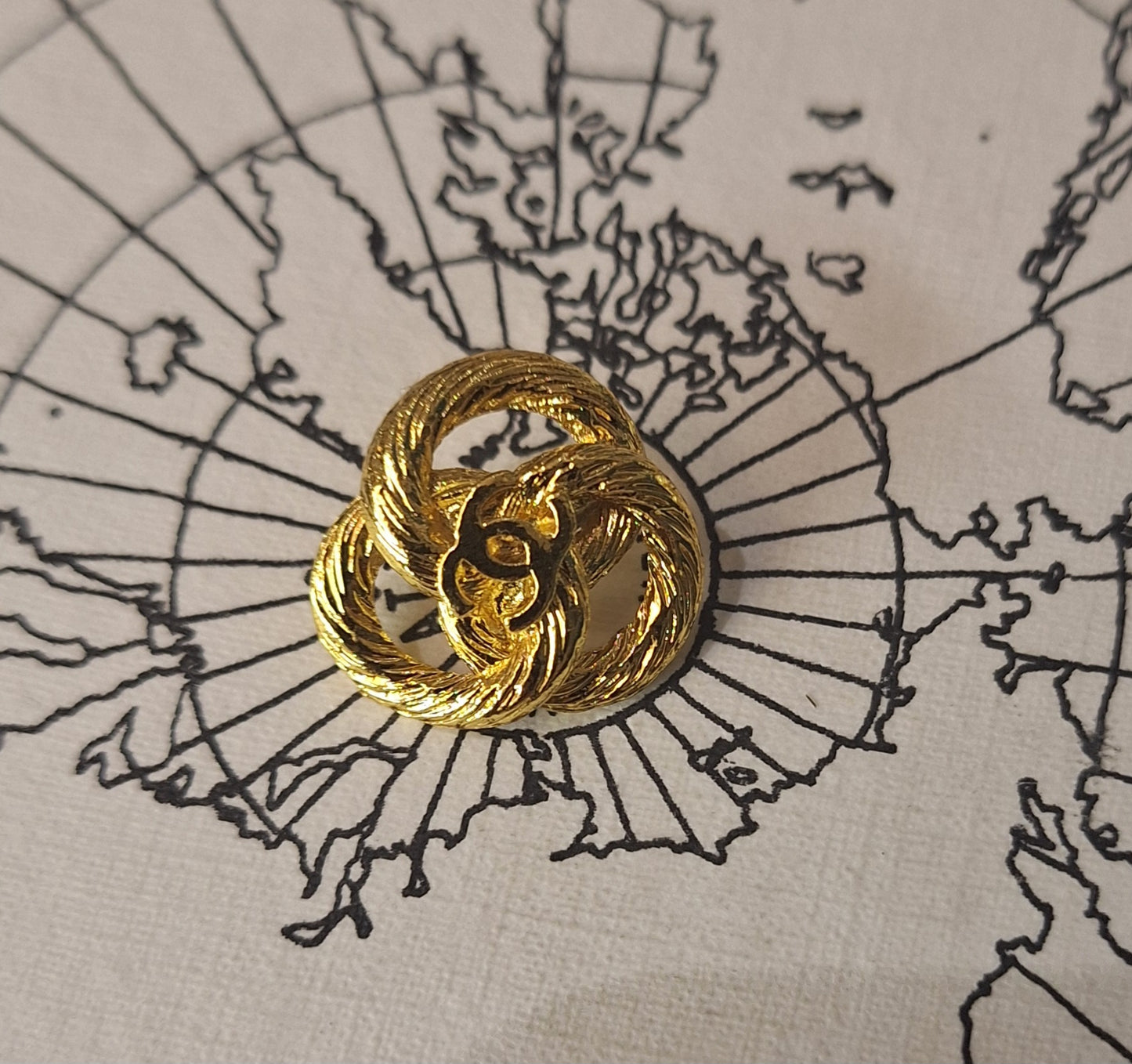 1 buttons gold 17 mm