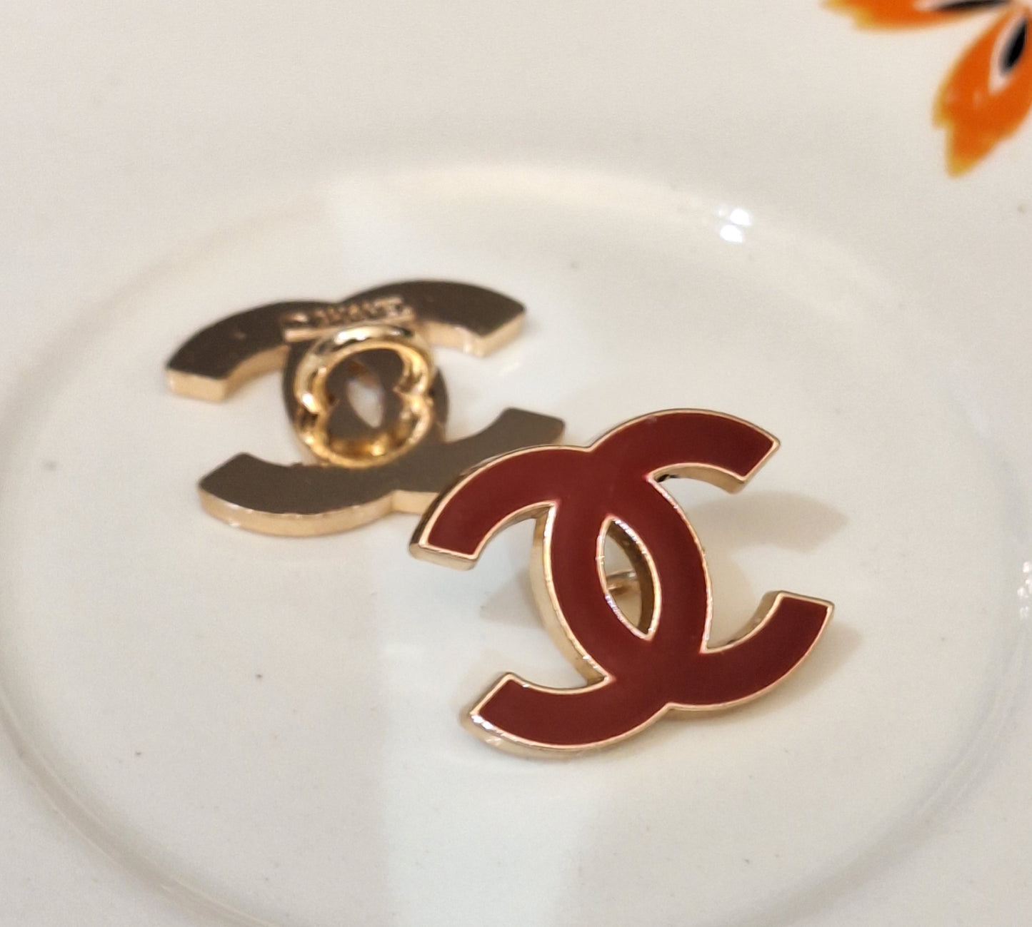 Butons gold & red 14/18 mm