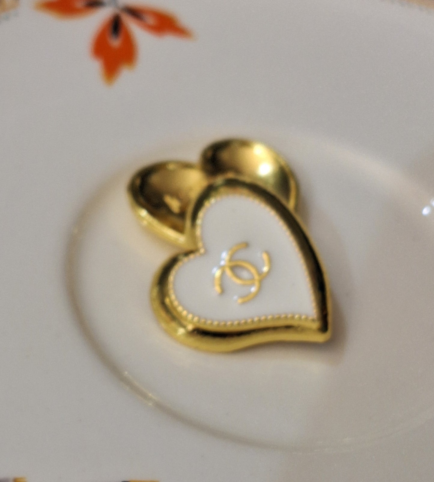 Buttons gold & white 21/23 mm