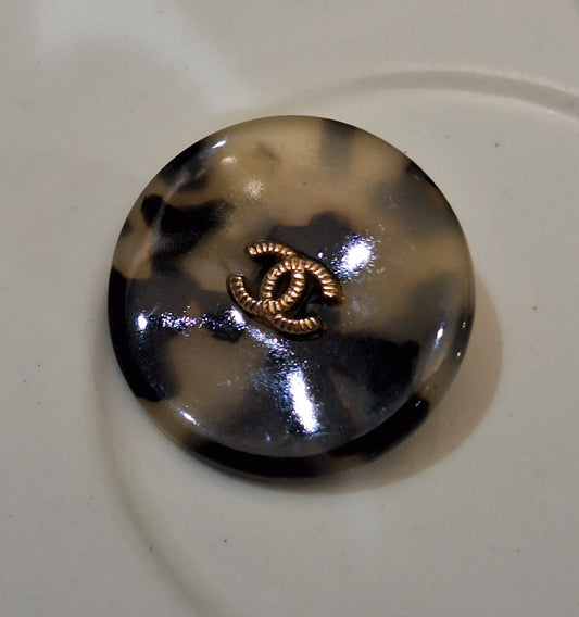 Buttons plastik & gold 25 mm