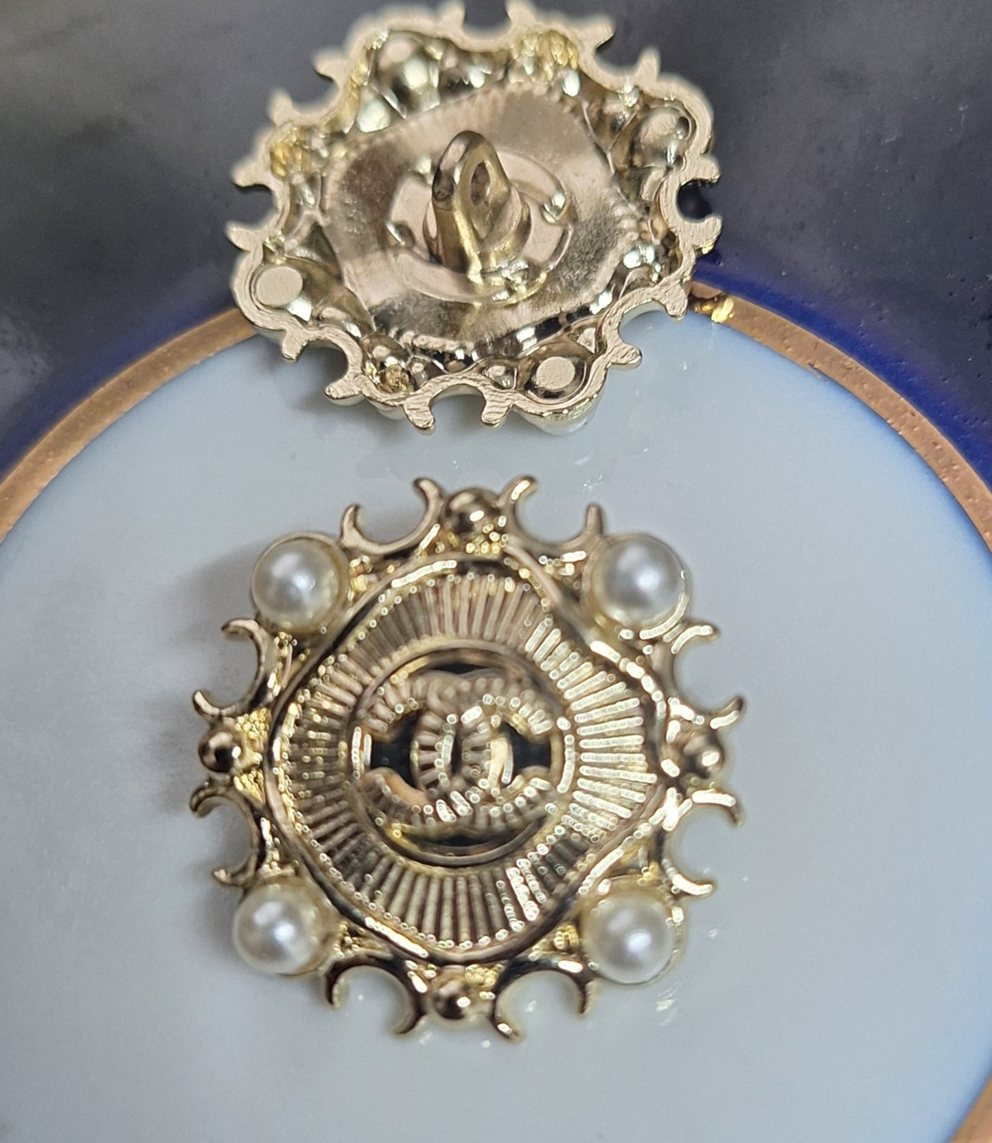 Buttons gold & pearls. 23 mm