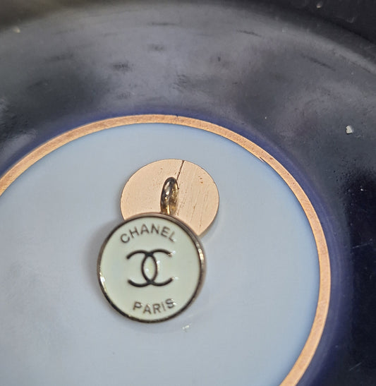 Buttons gold & white enemal. 14 mm