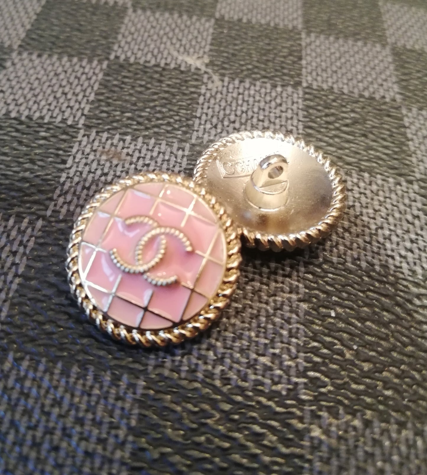 1 Buttons gold & pink 20 mm