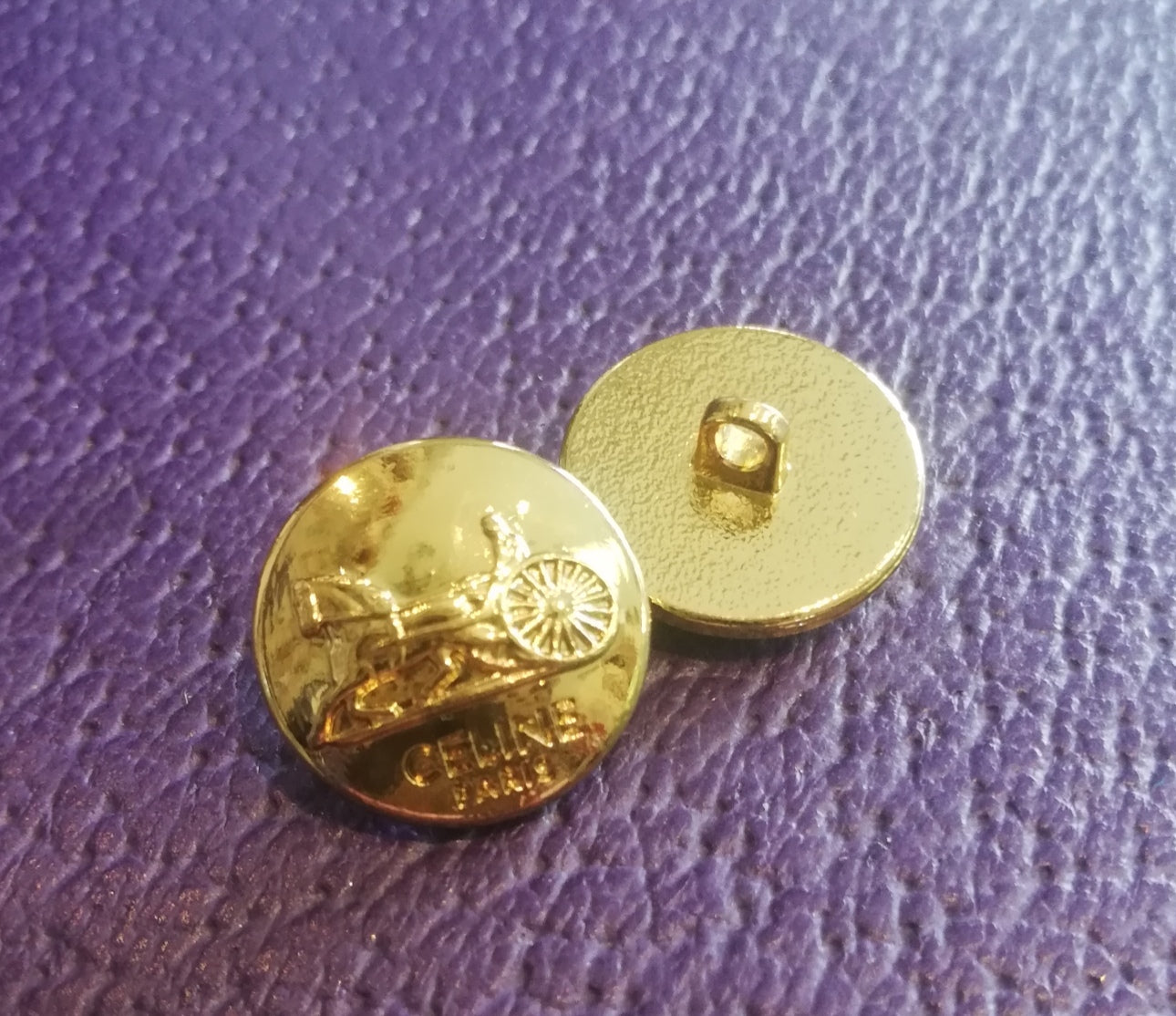 Gold buttons celine 15 mm