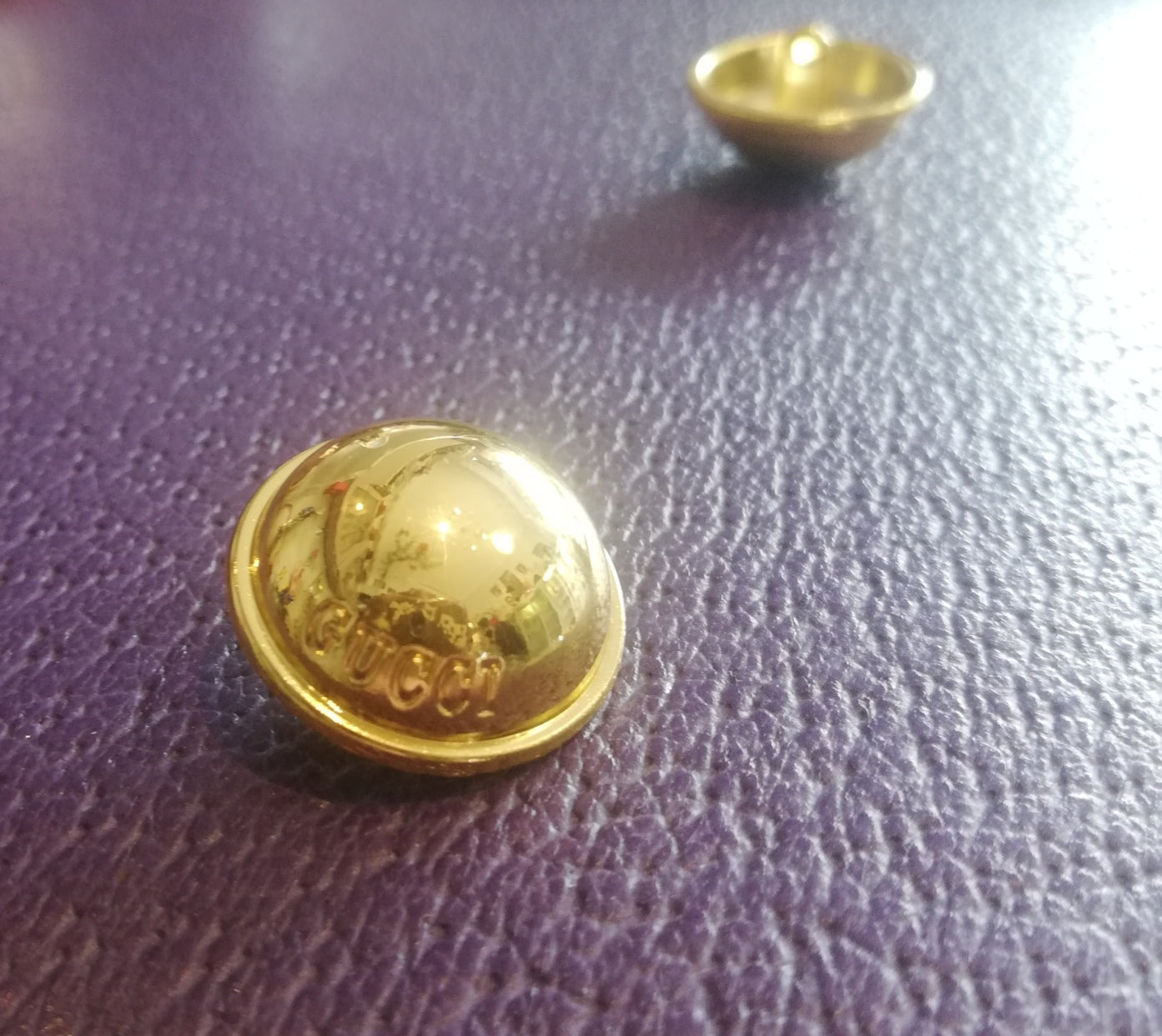 Buttons gucci, gold color, 20 mm. 1 pieces