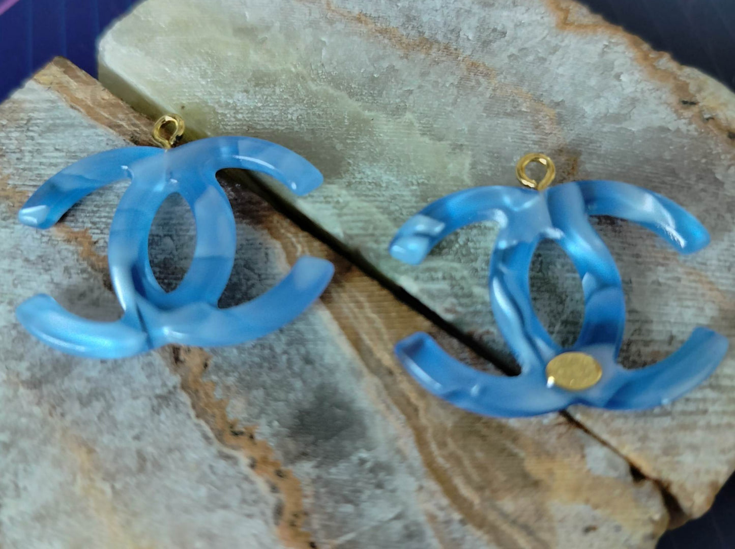 pendants 28/32 mm blue & gold