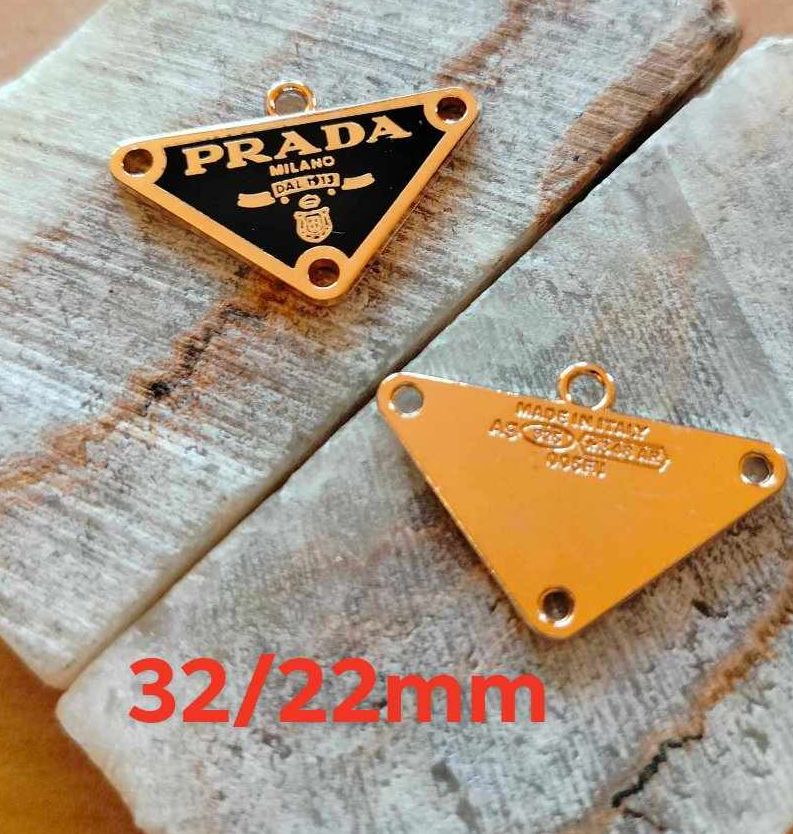 Pendants gold&black (3 hole) 22/32 mm