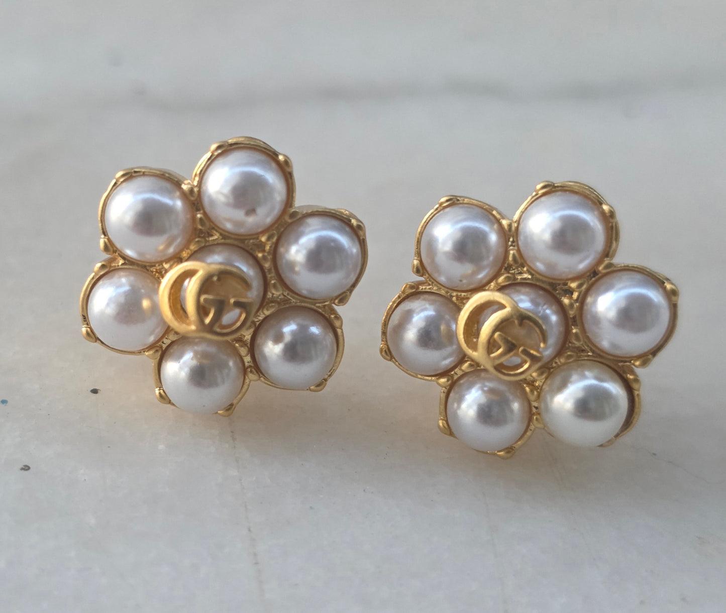 Earrings gold colors & pearls, stamped 15 mm
