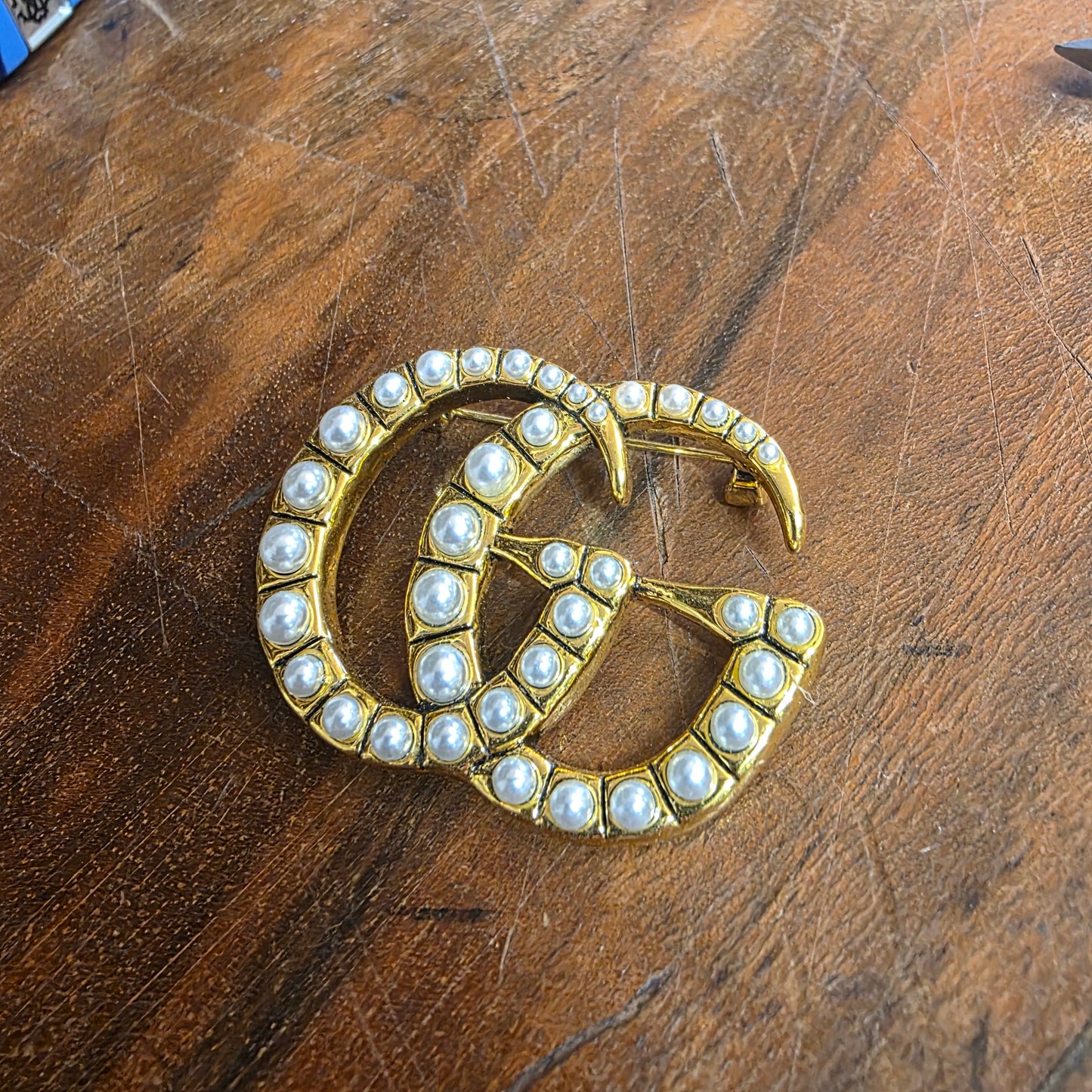 Brooch, gold color& pearls, stemp, 34/45 mm