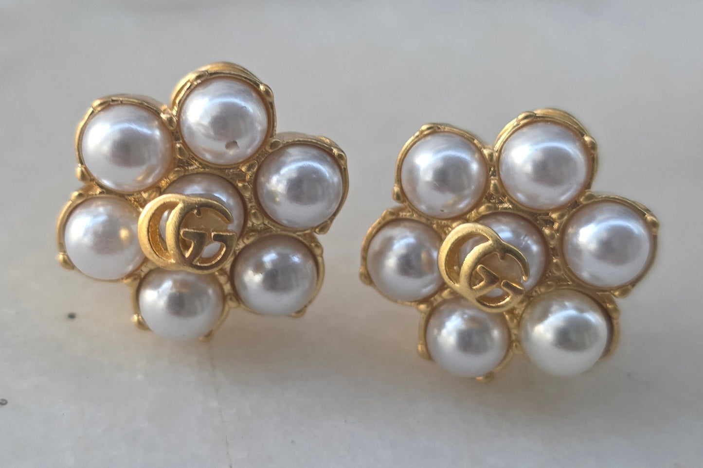Earrings gold colors & pearls, stamped 15 mm