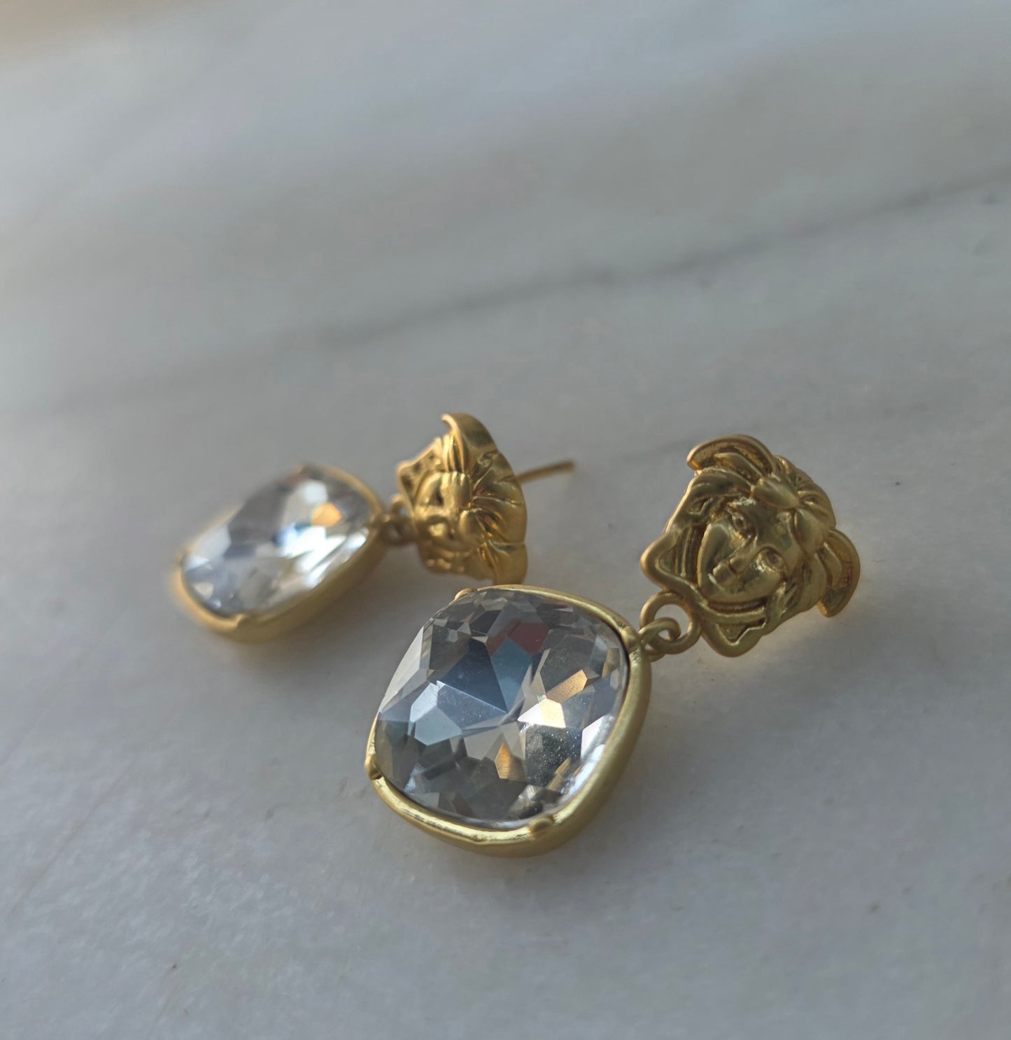Earrinfs gold color and zircon, stamped, 33/18 mm