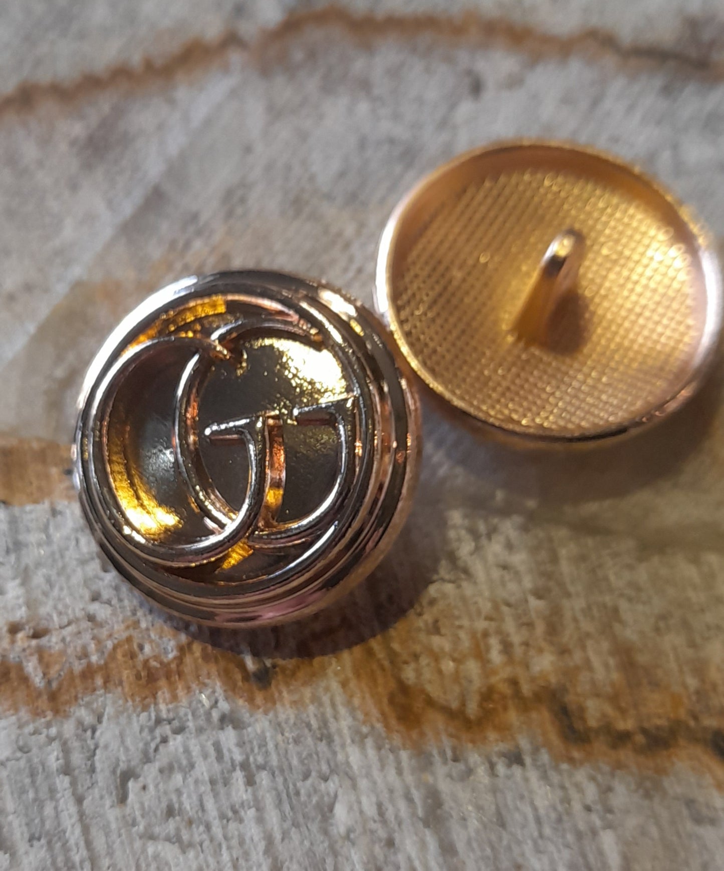 G 1 buttons gold 20 mm