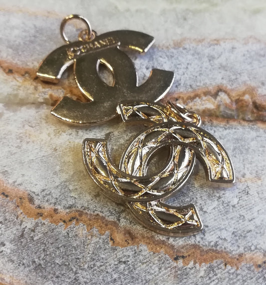 28z. pendand old gold 21/26 mm