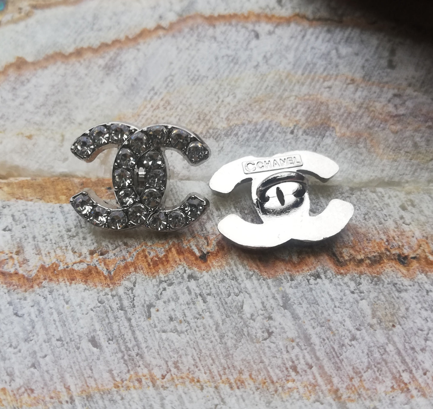 1 buttons silver&rhinestones 14/18 mm