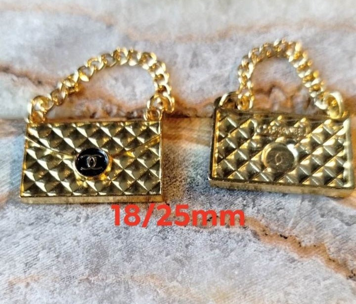 92z. Gold pendants , black logo, 18/25 mm