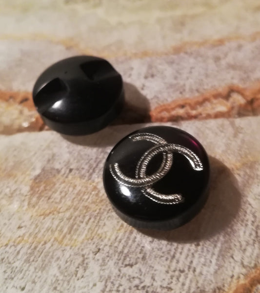 1 Buttons plastic Black&gold 15 mm