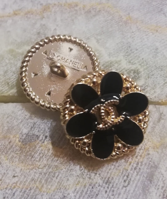 1 Buttons Gold&black 18 mm