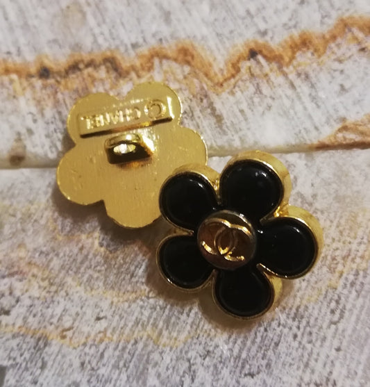 1 Buttons Gold&black 17 mm