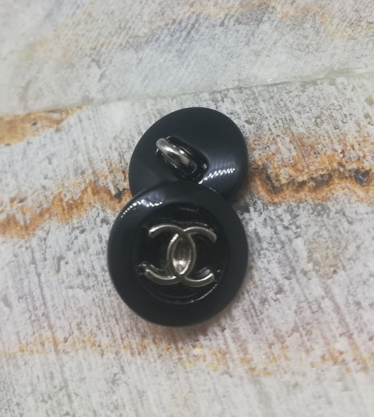 1 Buttons black&silver 13 mm